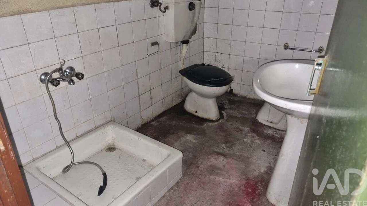 Moradia T2 para Venda em Vale de Azares Foto 15