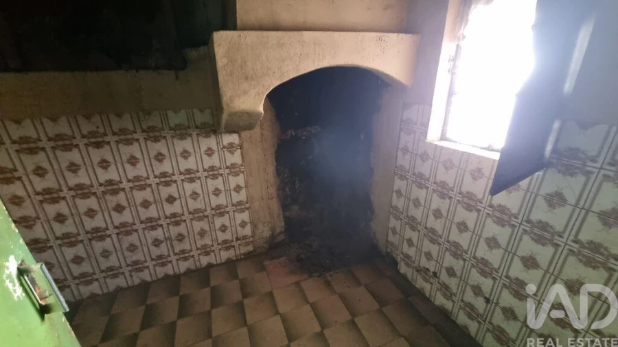 Moradia T2 para Venda em Vale de Azares Foto 11