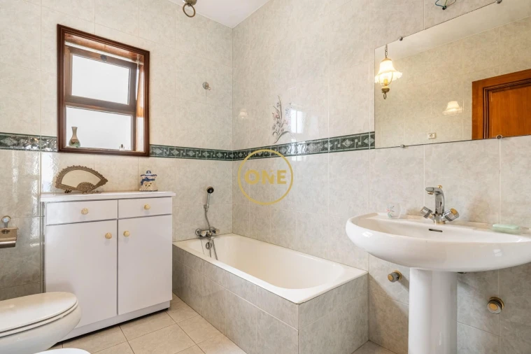 Moradia T5 para Venda em Santo Tirso, Couto (Santa Cristina e São Miguel) e Burgães Foto 17