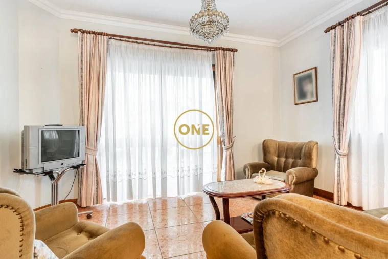 Moradia T5 para Venda em Santo Tirso, Couto (Santa Cristina e São Miguel) e Burgães Foto 11