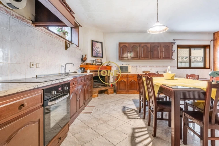 Moradia T5 para Venda em Santo Tirso, Couto (Santa Cristina e São Miguel) e Burgães Foto 7