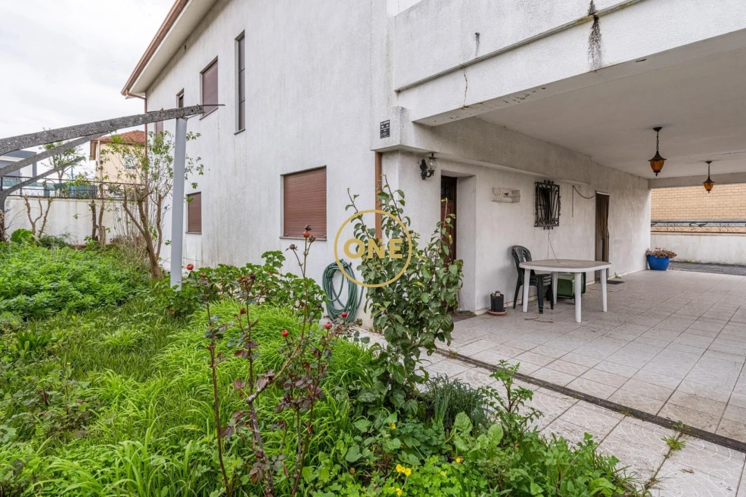 Moradia T5 para Venda em Santo Tirso, Couto (Santa Cristina e São Miguel) e Burgães Foto 28