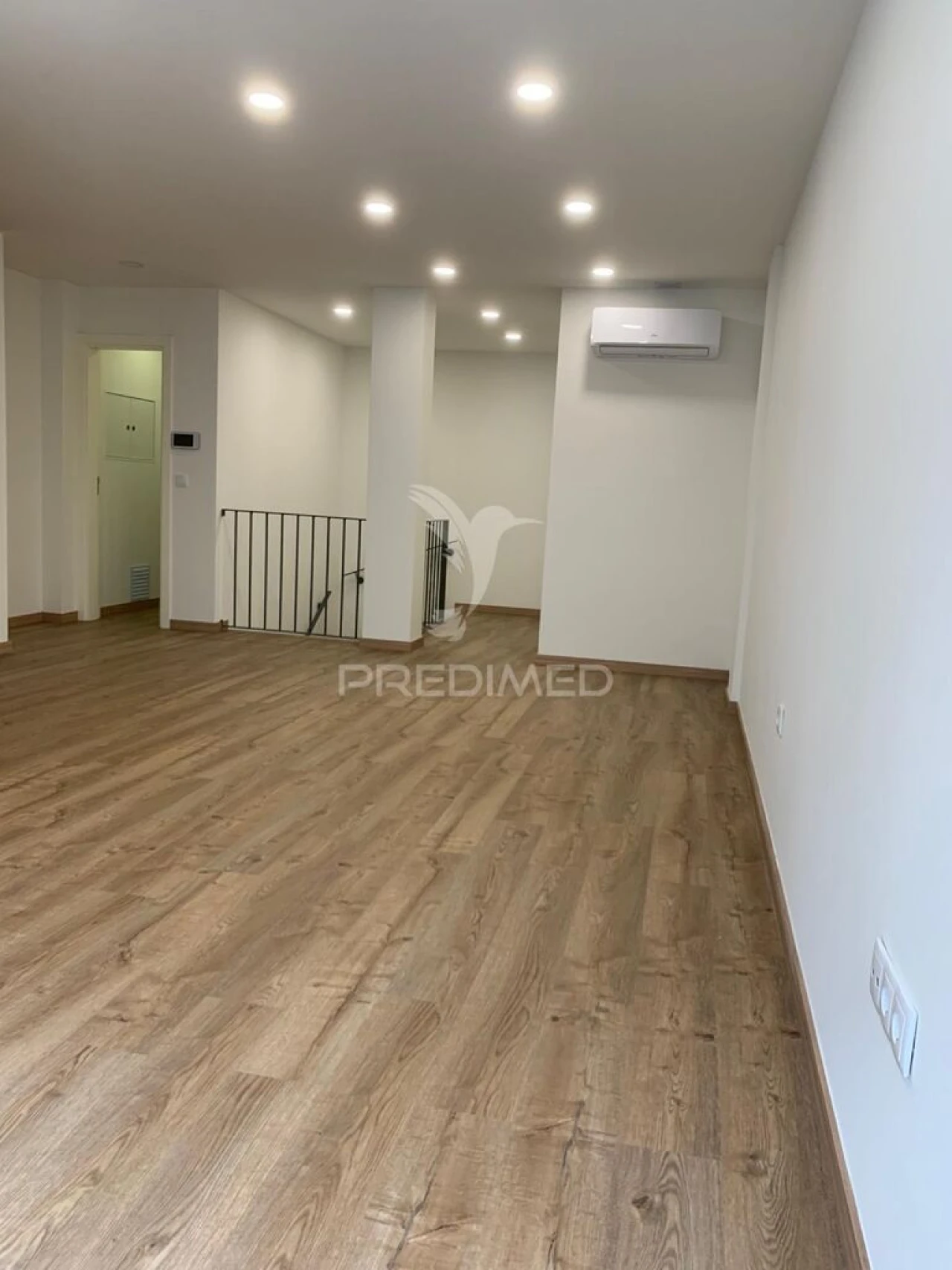 Apartamento T2 para Venda em Cedofeita, Santo Ildefonso, Sé, Miragaia, São Nicolau e Vitória Foto 2