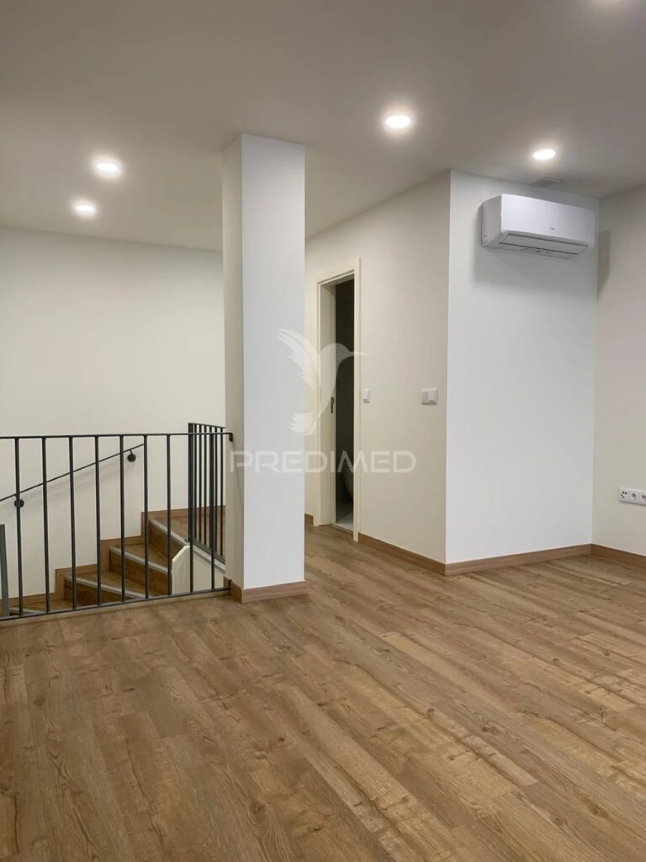 Apartamento T2 para Venda em Cedofeita, Santo Ildefonso, Sé, Miragaia, São Nicolau e Vitória Foto 4