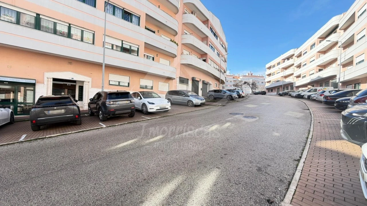 Loja para Arrendamento em Póvoa de Santa Iria e Forte da Casa Foto 22