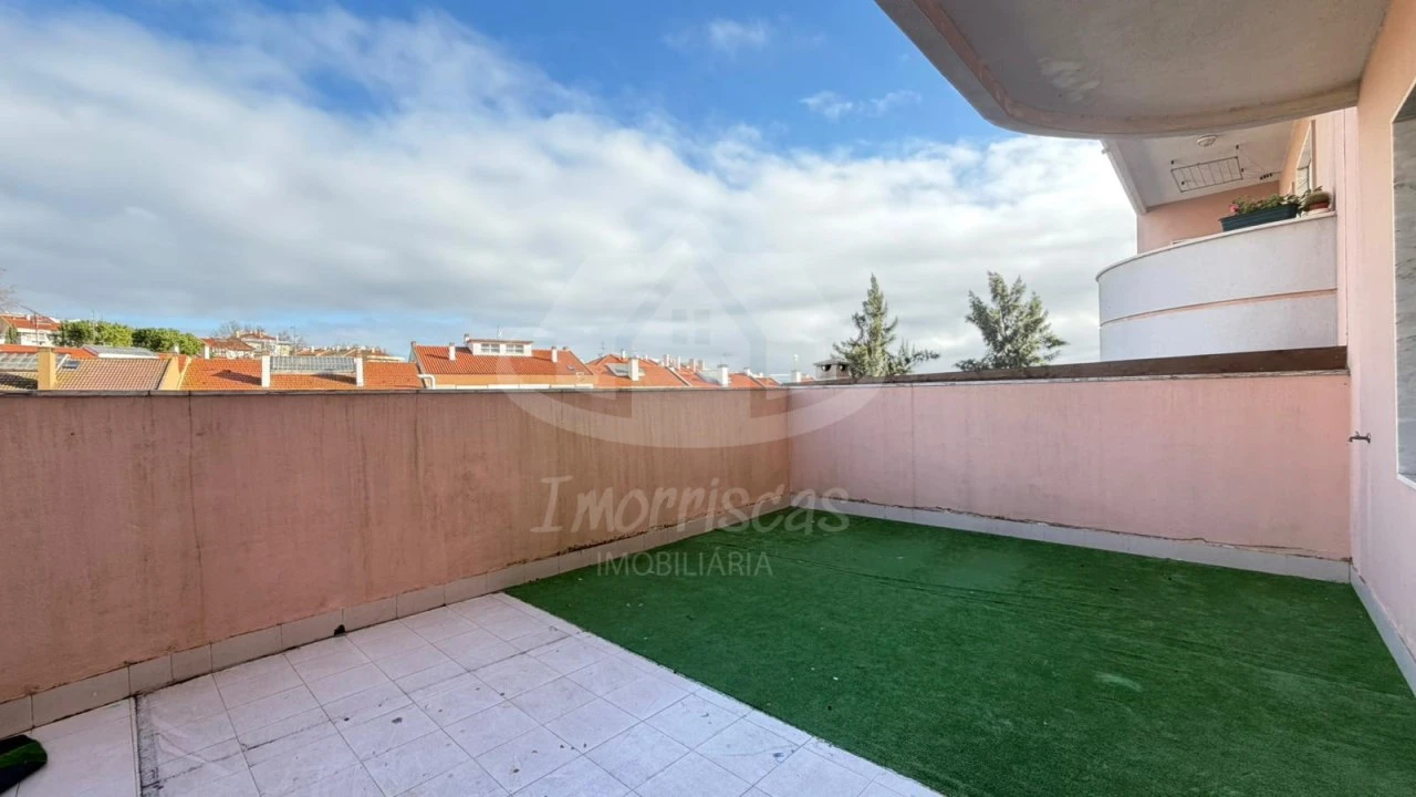 Loja para Arrendamento em Póvoa de Santa Iria e Forte da Casa Foto 18