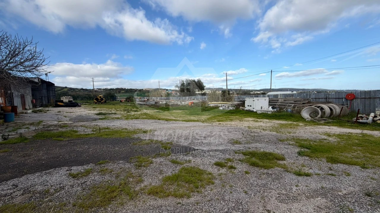 Terreno Agricola ou Rústico para Arrendamento em Santo Antão e São Julião do Tojal Foto 17