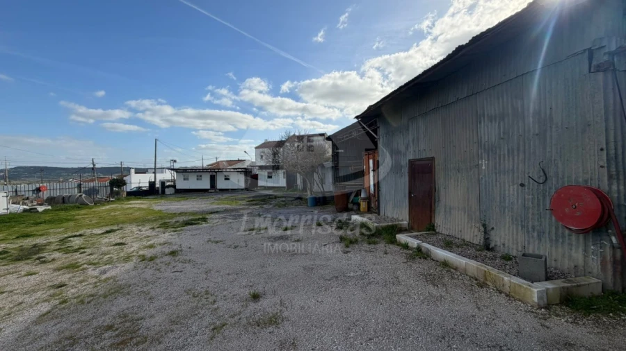 Terreno Agricola ou Rústico para Arrendamento em Santo Antão e São Julião do Tojal Foto 8