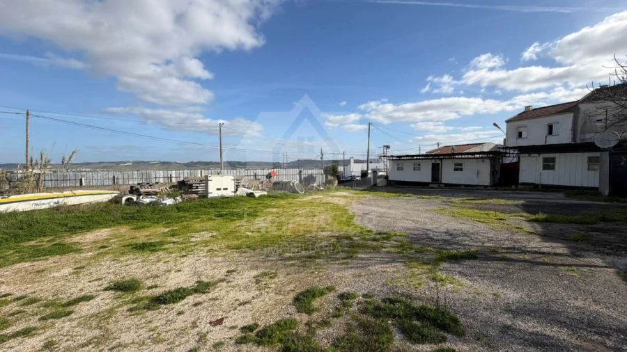 Terreno Agricola ou Rústico para Arrendamento em Santo Antão e São Julião do Tojal Foto 16