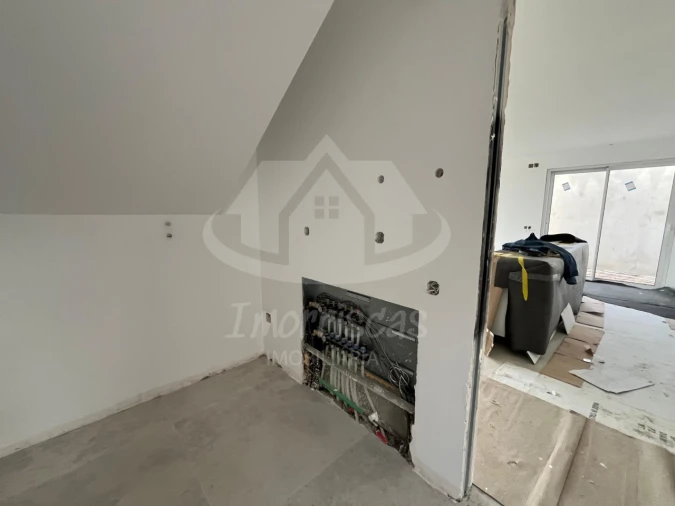 Moradia T5 para Venda em Vila Franca de Xira Foto 58