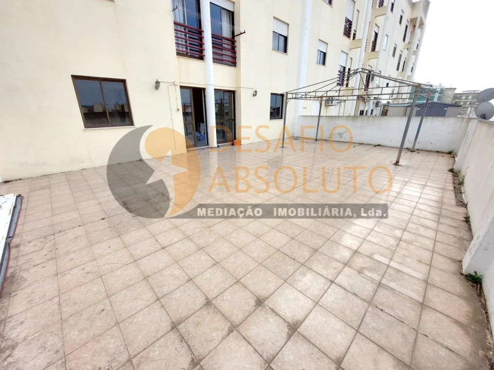 Apartamento T3 para Venda em União das Freguesias de Setúbal Foto 2