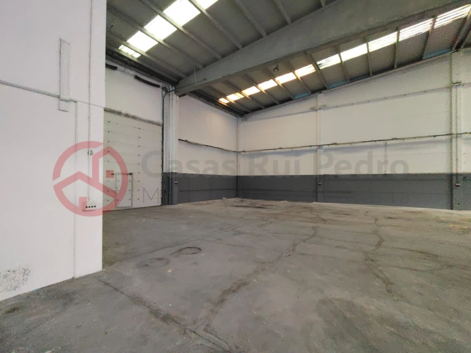 Armazém para Venda em Quinta do Anjo Foto 23