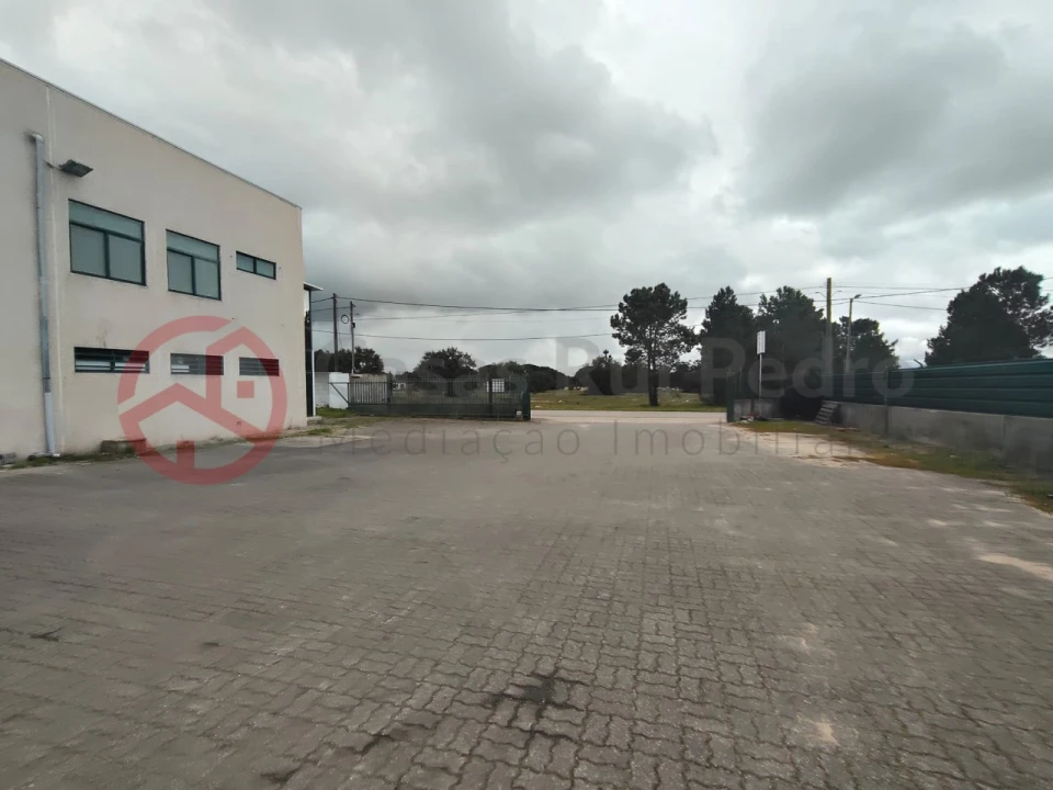 Armazém para Venda em Quinta do Anjo Foto 26