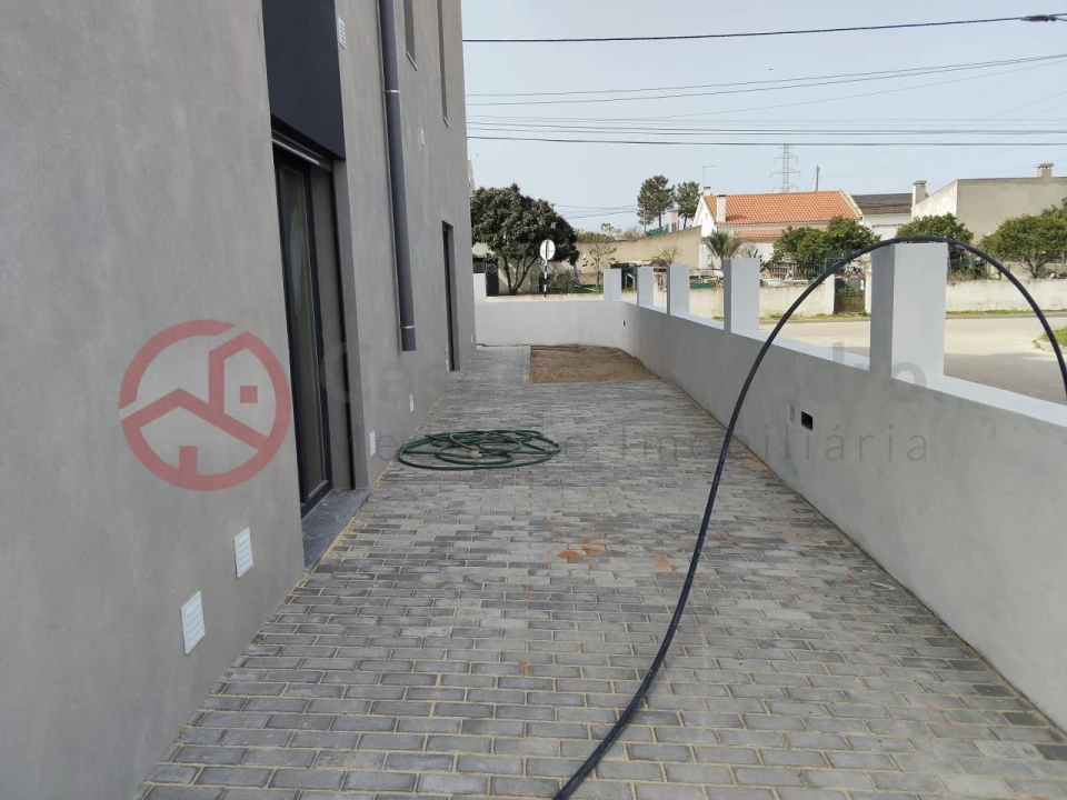 Moradia T4 para Venda em Fernao Ferro Foto 11