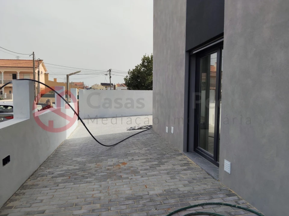 Moradia T4 para Venda em Fernao Ferro Foto 13