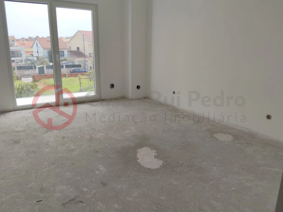 Moradia T4 para Venda em Fernao Ferro Foto 18