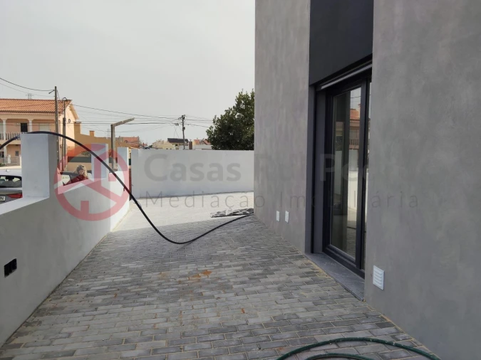 Moradia T4 para Venda em Fernao Ferro Foto 13