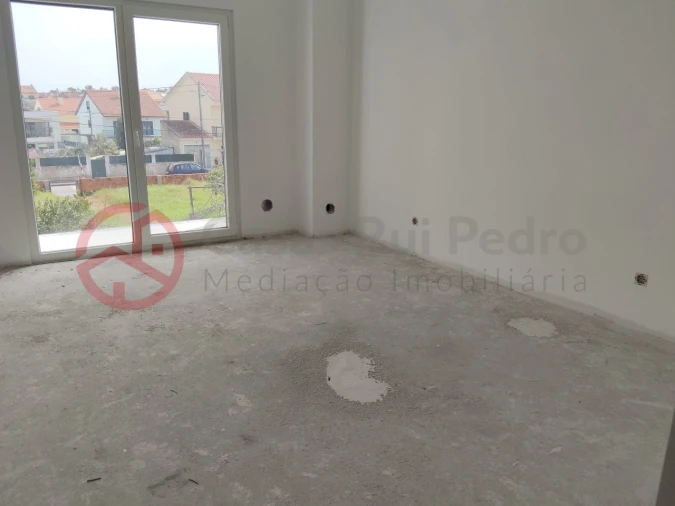 Moradia T4 para Venda em Fernao Ferro Foto 18