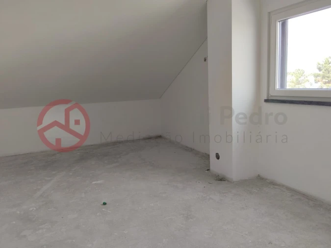 Moradia T4 para Venda em Fernao Ferro Foto 22