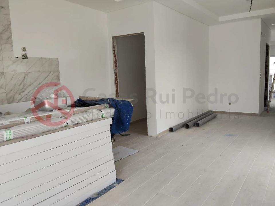 Moradia T4 para Venda em Fernao Ferro Foto 14