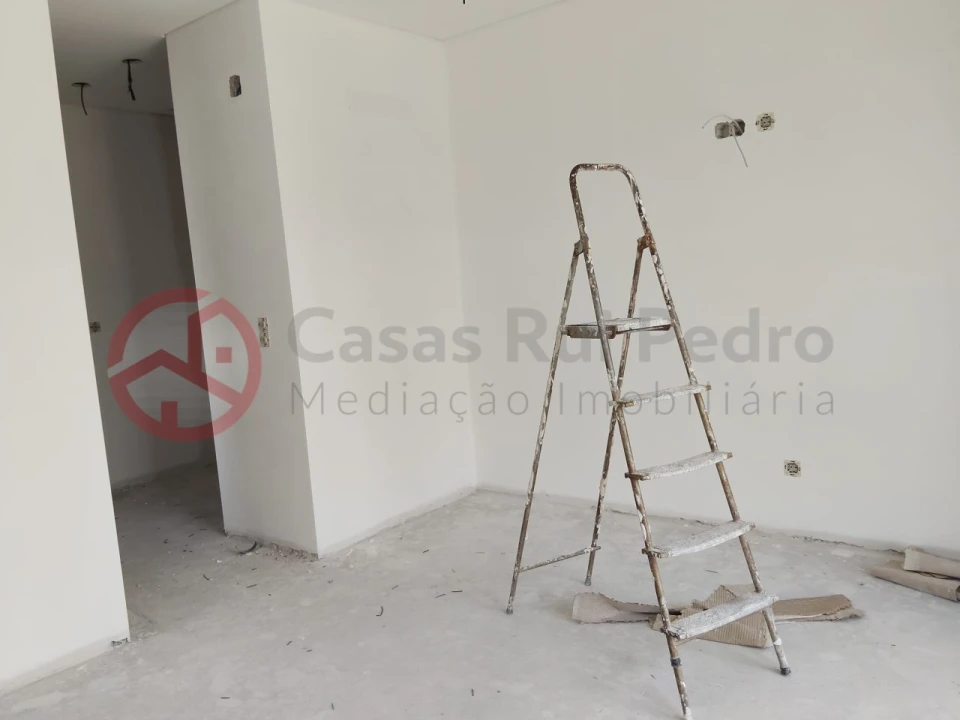 Moradia T4 para Venda em Fernao Ferro Foto 21