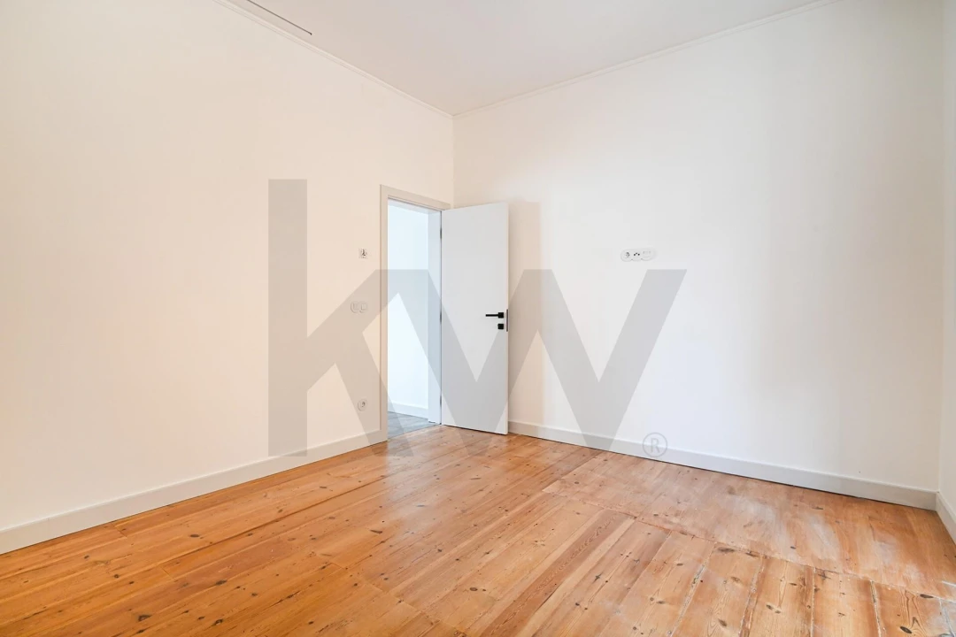 Apartamento T3 para Venda em Queluz e Belas Foto 14