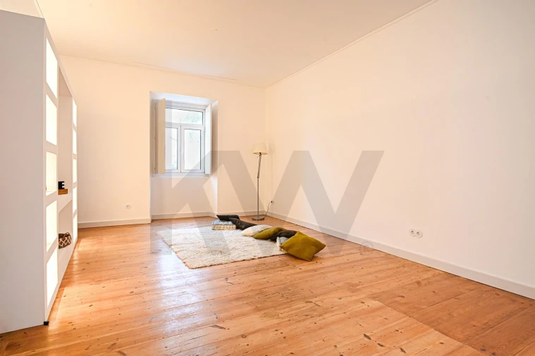 Apartamento T3 para Venda em Queluz e Belas Foto 2