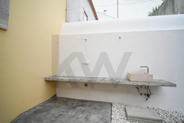 Apartamento T3 para Venda em Queluz e Belas Foto 40