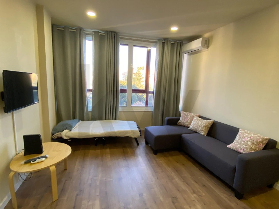 Apartamento T1 para Arrendamento em Mafamude e Vilar do Paraíso Foto 4