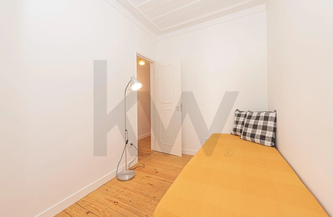 Apartamento T2 para Arrendamento em Santo António Foto 11
