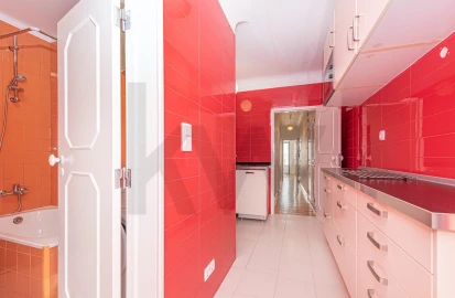 Apartamento T2 para Arrendamento em Santo António