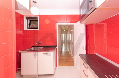 Apartamento T2 para Arrendamento em Santo António