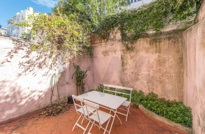 Apartamento T2 para Arrendamento em Santo António