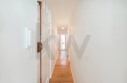 Apartamento T2 para Arrendamento em Santo António