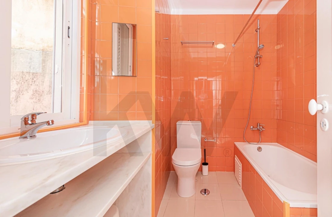 Apartamento T2 para Arrendamento em Santo António Foto 20