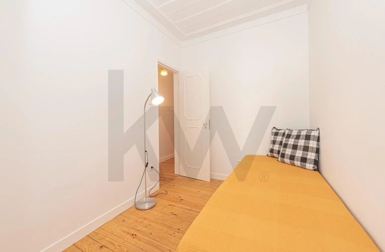 Apartamento T2 para Arrendamento em Santo António Foto 11