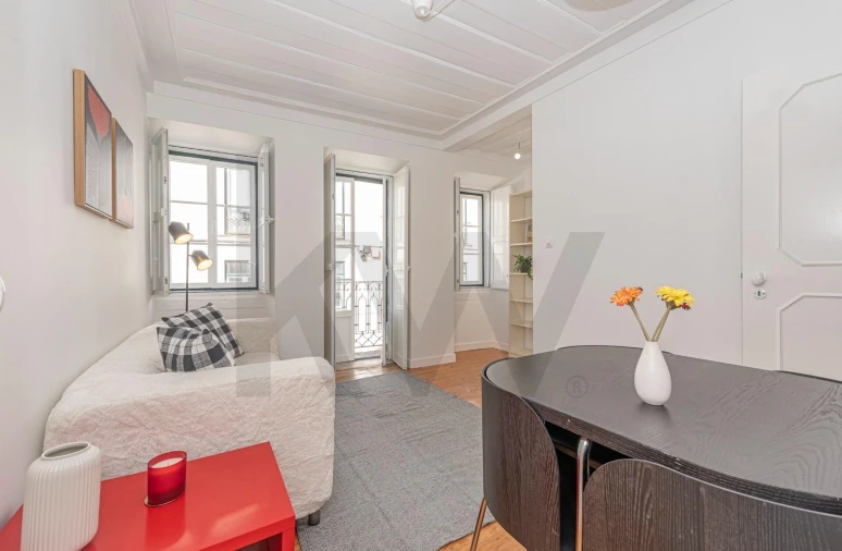 Apartamento T2 para Arrendamento em Santo António Foto 5