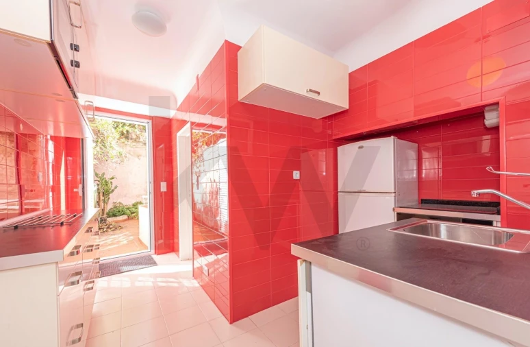 Apartamento T2 para Arrendamento em Santo António Foto 14