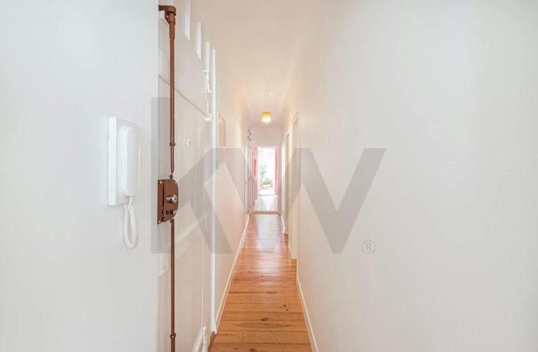 Apartamento T2 para Arrendamento em Santo António