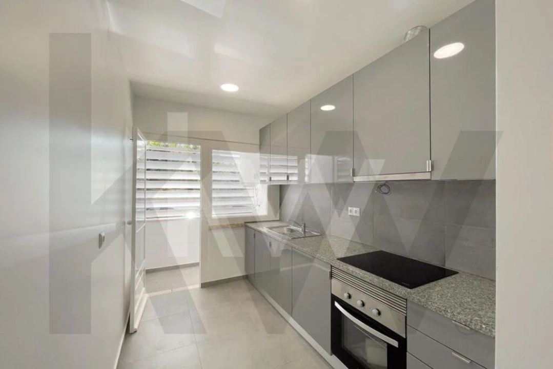 Apartamento T1 para Arrendamento em Algés, Linda-A-Velha e Cruz Quebrada-Dafundo Foto 19