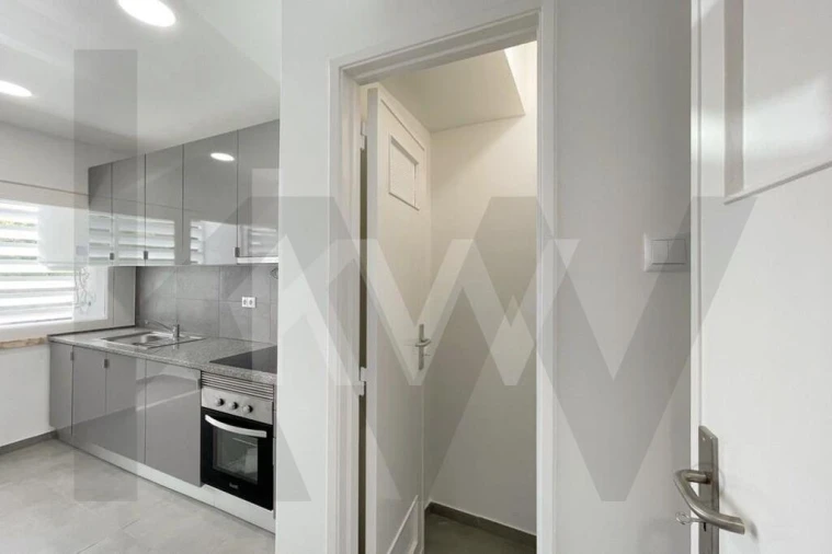 Apartamento T1 para Arrendamento em Algés, Linda-A-Velha e Cruz Quebrada-Dafundo Foto 16