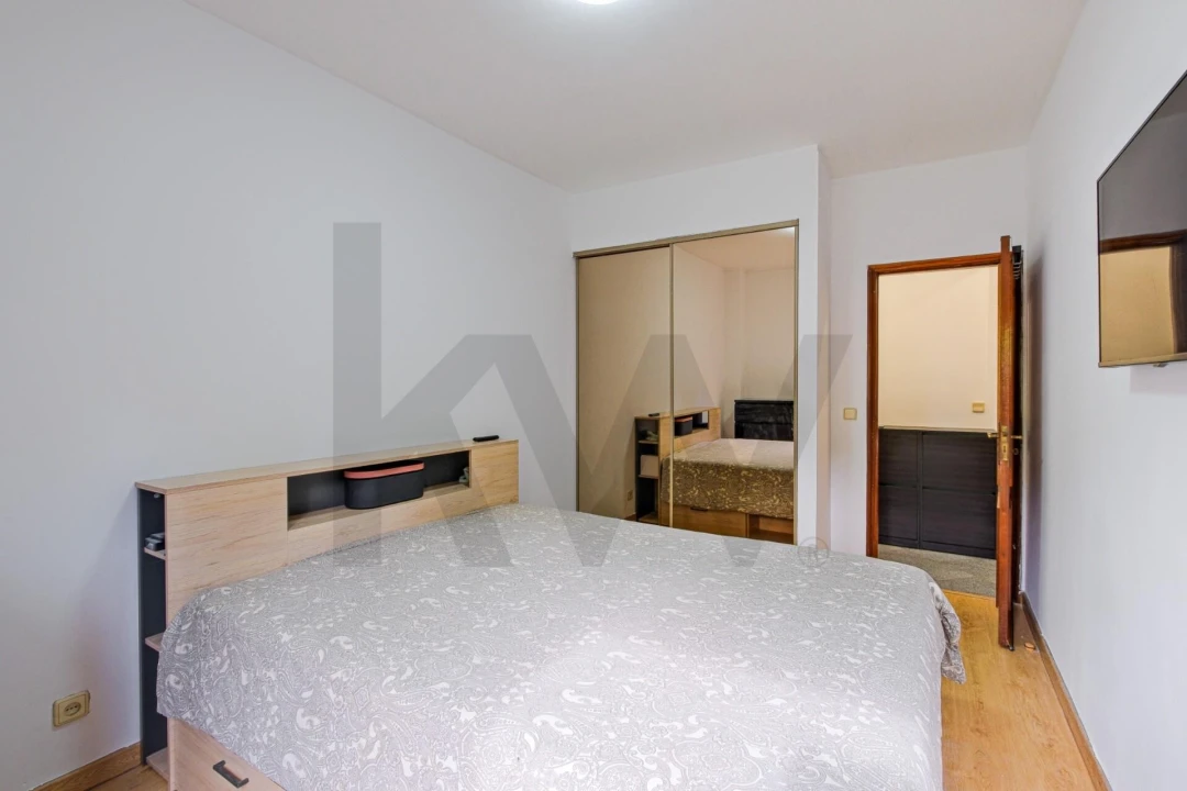 Apartamento T2 para Venda em Agualva e Mira-Sintra Foto 12