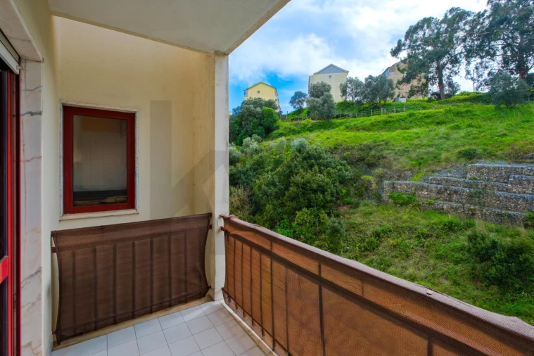 Apartamento T2 para Venda em Agualva e Mira-Sintra Foto 6