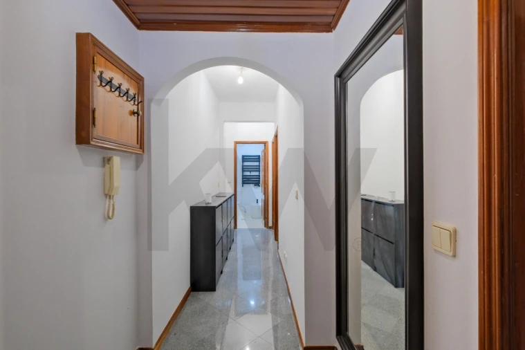 Apartamento T2 para Venda em Agualva e Mira-Sintra Foto 7