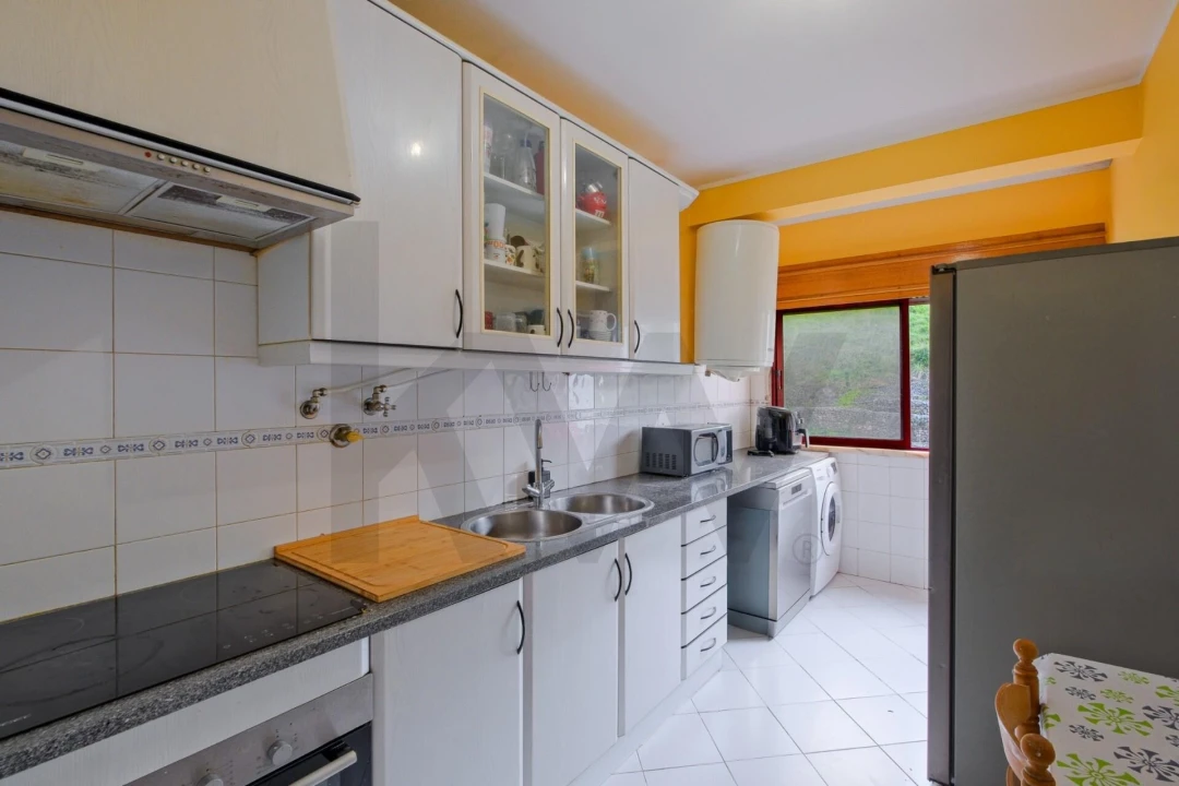 Apartamento T2 para Venda em Agualva e Mira-Sintra Foto 9
