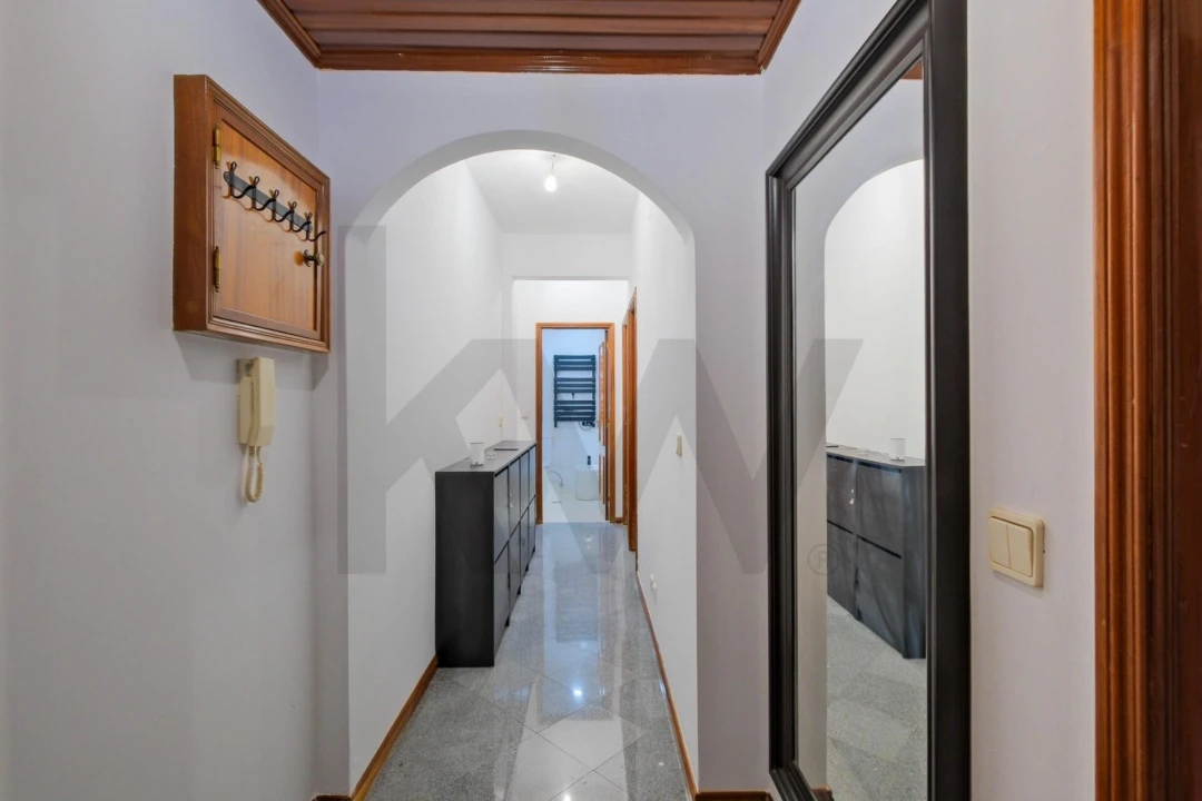 Apartamento T2 para Venda em Agualva e Mira-Sintra Foto 7