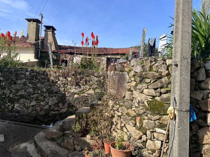 Moradia T2 para Venda em O. Azeméis, Riba-Ul, Ul, Macinhata Seixa, Madail Foto 18