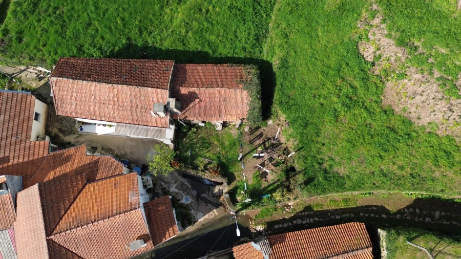 Moradia T2 para Venda em O. Azeméis, Riba-Ul, Ul, Macinhata Seixa, Madail Foto 7