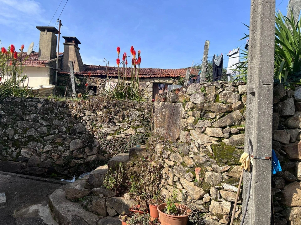 Moradia T2 para Venda em O. Azeméis, Riba-Ul, Ul, Macinhata Seixa, Madail Foto 18