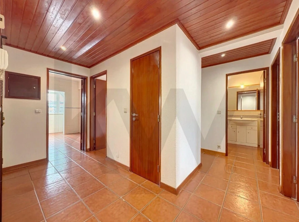 Apartamento T3 para Venda em Romeira e Várzea Foto 2